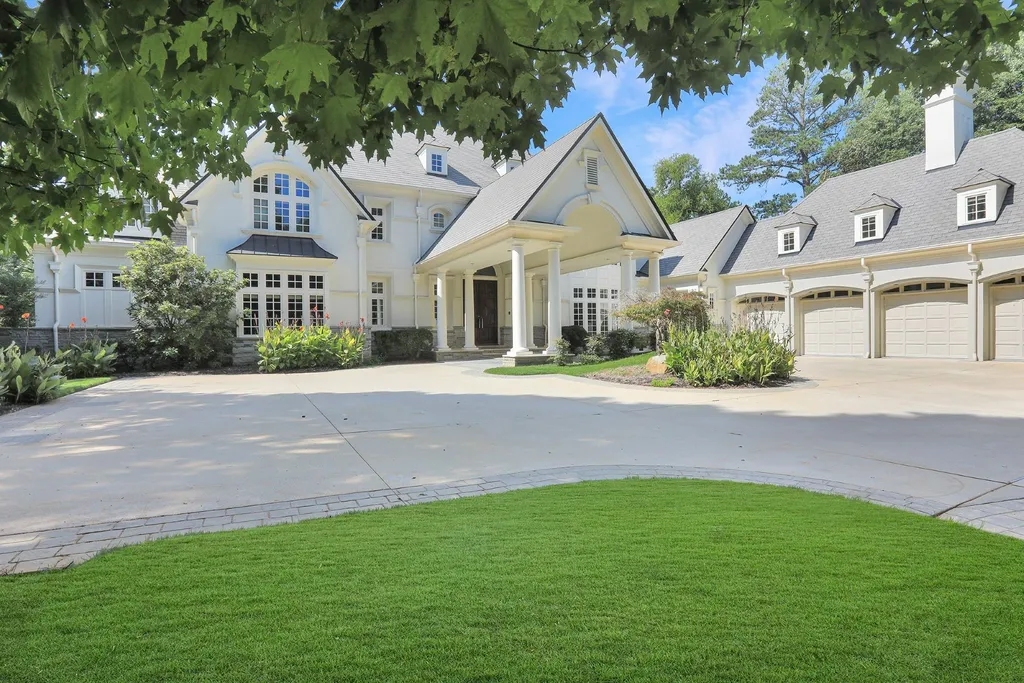 Behind This $3.4 Million Atlanta-Area Estate Is Something Only 14 Homes in the Community Can Claim 4 510 Covington Cv Johns Creek GA 3002246