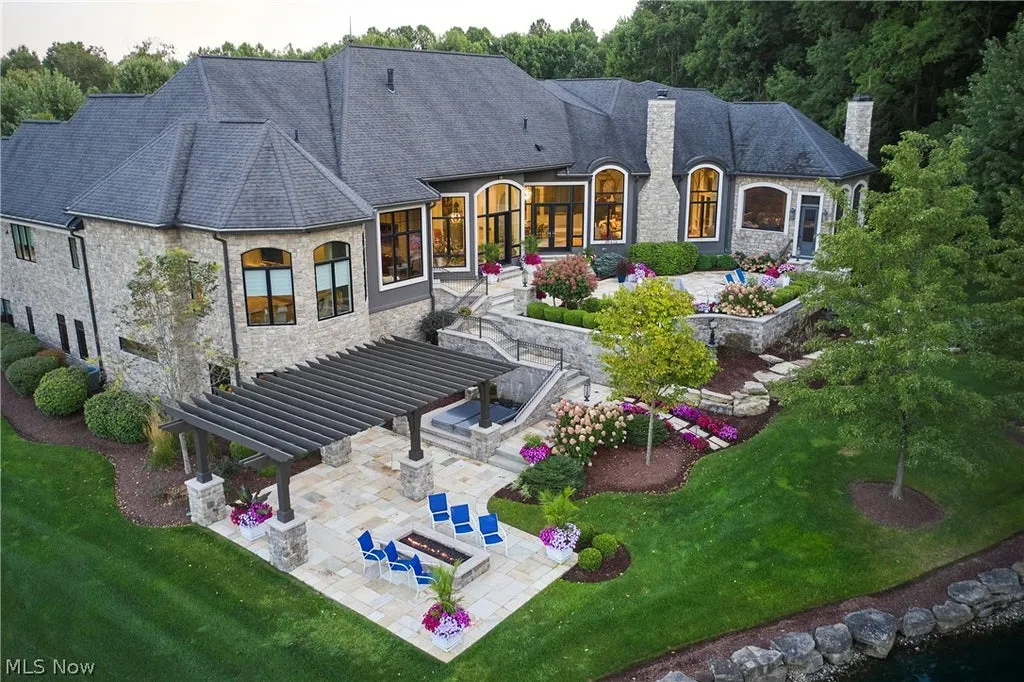 This $3.9 Million Ohio Estate Has a Room Just for Handbags—and a Backyard Built Around Waterfalls 10 520 Arbor Falls Dr Wadsworth OH 4428125