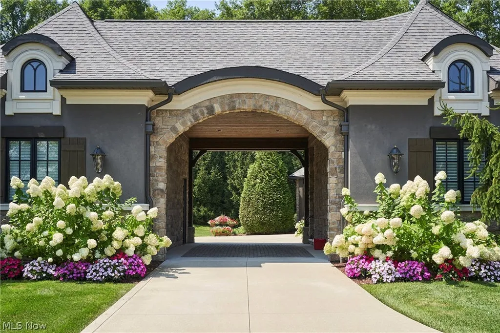 This $3.9 Million Ohio Estate Has a Room Just for Handbags—and a Backyard Built Around Waterfalls 3 520 Arbor Falls Dr Wadsworth OH 4428147