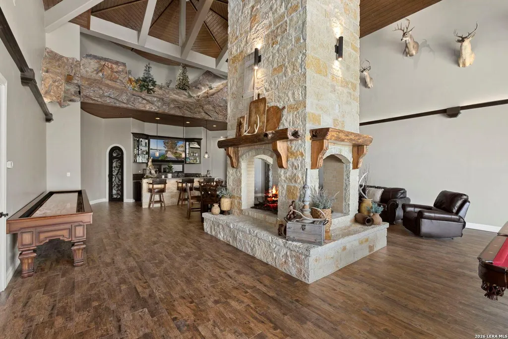 $9.9 Million Boerne Estate Offers 46 Acres of Unrestricted Texas Hill Country Living Beside Cordillera Ranch 11 5528 La Crescenta Rancho Santa Fe CA 9209129
