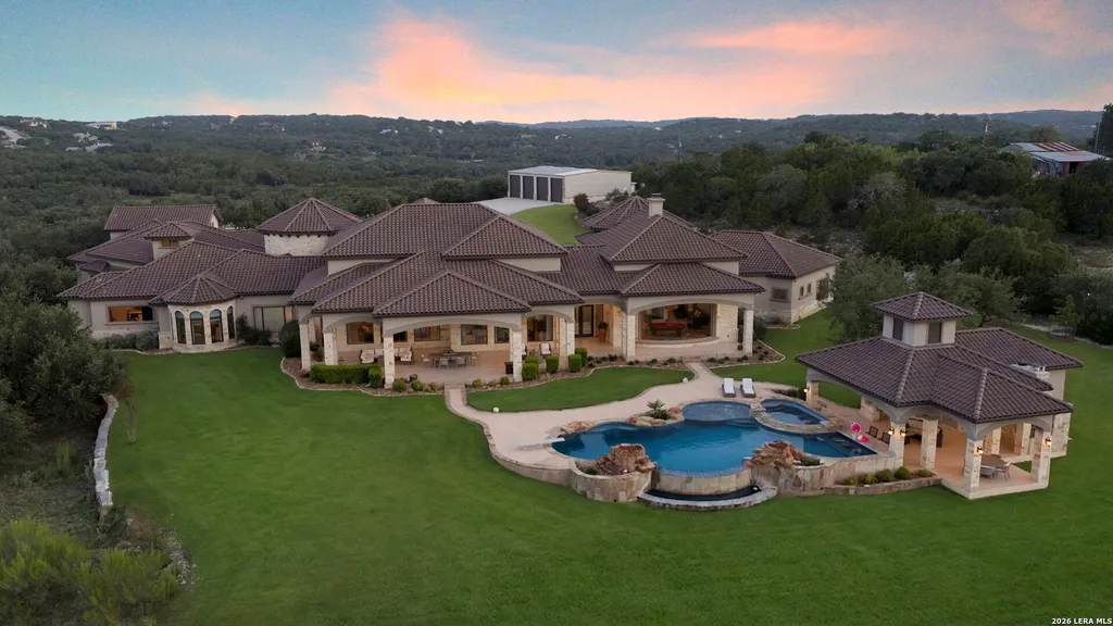$9.9 Million Boerne Estate Offers 46 Acres of Unrestricted Texas Hill Country Living Beside Cordillera Ranch 21 5528 La Crescenta Rancho Santa Fe CA 9209153