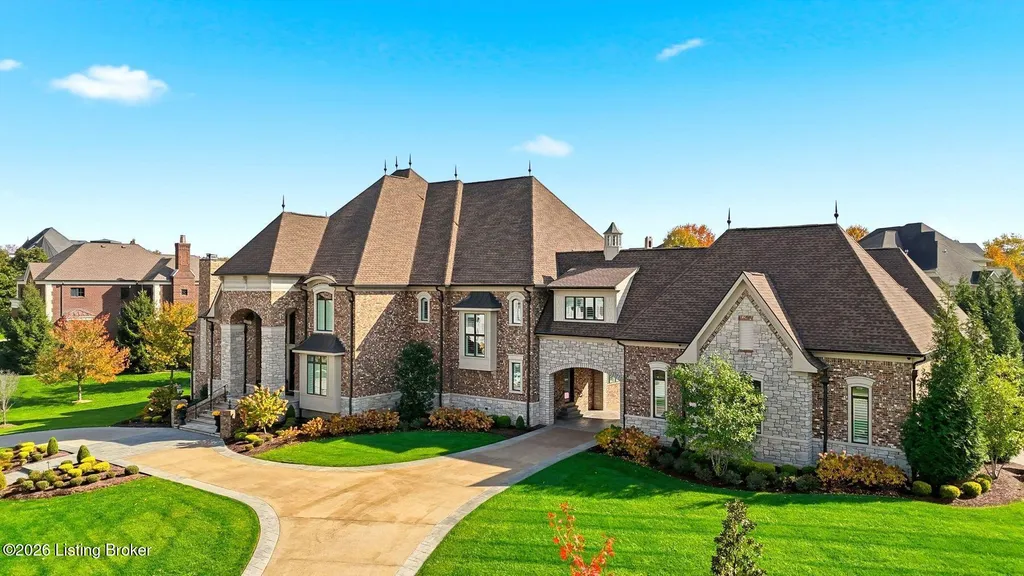 A $4.195 Million Kentucky Estate Hides a Full-Blown Sports Complex Behind Its Resort-Style Pool 3 5705 Harrods Glen Dr Prospect KY 4005903