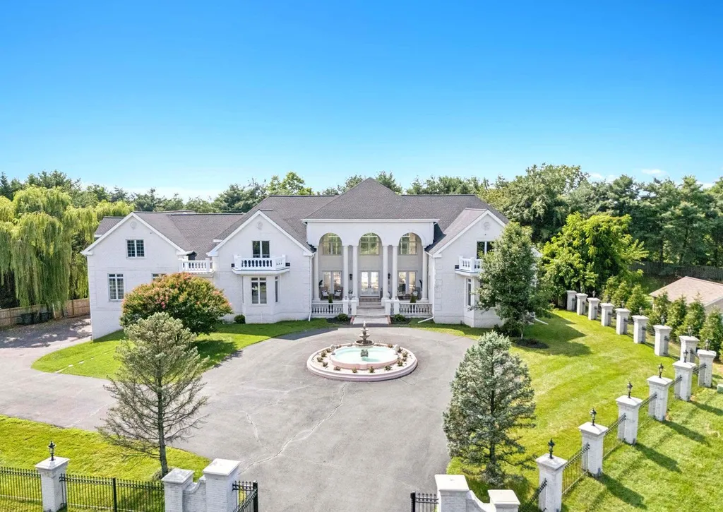 Twelve Bedrooms Outside Washington, D.C.: This $3.75 Million Virginia Estate Is Really Three Homes in One 1 606 Brockman Ct Great Falls VA 2206602