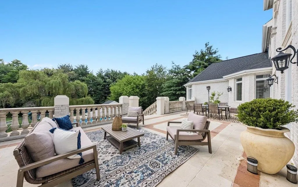 Twelve Bedrooms Outside Washington, D.C.: This $3.75 Million Virginia Estate Is Really Three Homes in One 7 606 Brockman Ct Great Falls VA 2206613