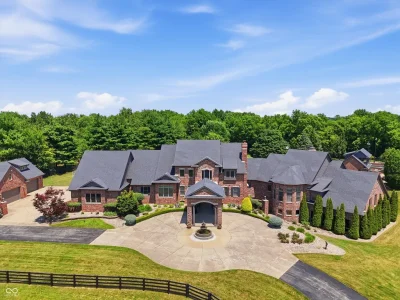For $5.75 Million, This Indiana Country Estate Comes With Two Pools, a Horse Barn and Room for Eight Cars 1 For $5.75 Million, This Indiana Country Estate Comes With Two Pools, a Horse Barn and Room for Eight Cars