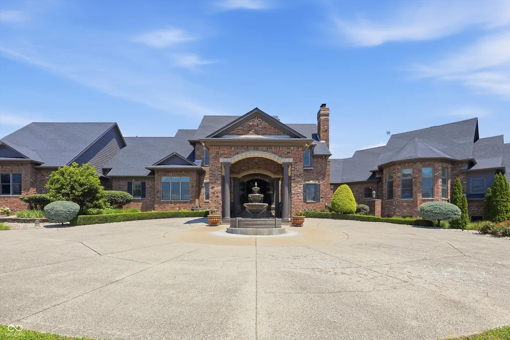 For $5.75 Million, This Indiana Country Estate Comes With Two Pools, a Horse Barn and Room for Eight Cars 3 6158 State Road 144 Greenwood IN 46143003