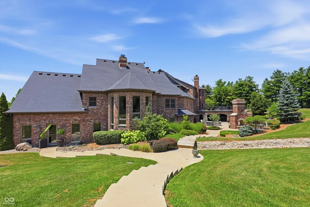 For $5.75 Million, This Indiana Country Estate Comes With Two Pools, a Horse Barn and Room for Eight Cars 24 6158 State Road 144 Greenwood IN 46143141