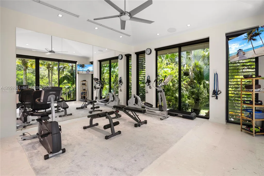 A $78 Million Miami Estate Turns 260 Feet of Waterfront Into a Private Yachting Resort 16 641 Leucadendra Dr Coral Gables FL 3315635