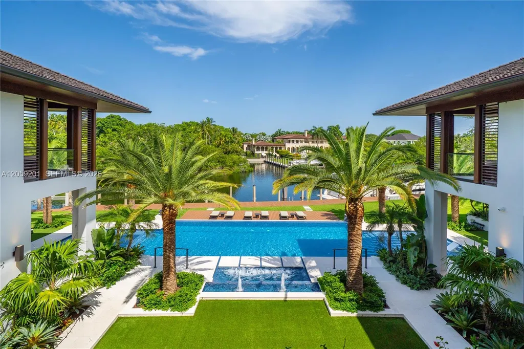 A $78 Million Miami Estate Turns 260 Feet of Waterfront Into a Private Yachting Resort 17 641 Leucadendra Dr Coral Gables FL 3315642