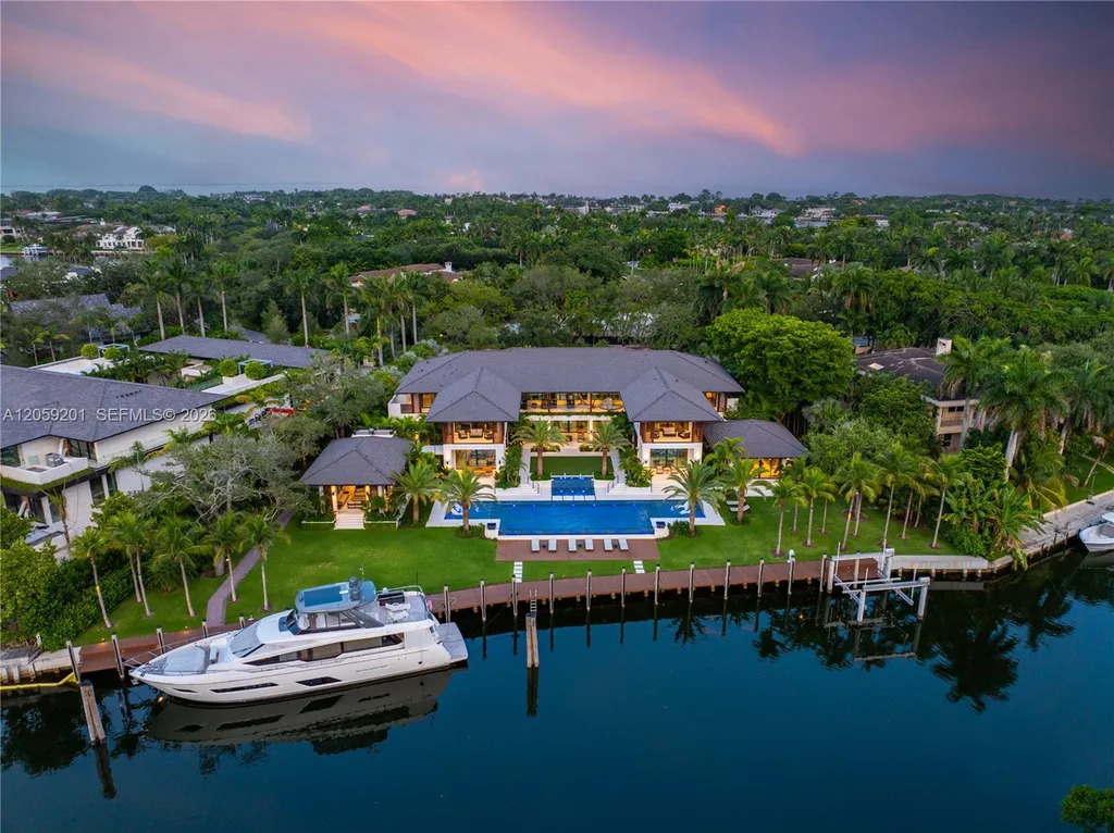 A $78 Million Miami Estate Turns 260 Feet of Waterfront Into a Private Yachting Resort 5 641 Leucadendra Dr Coral Gables FL 3315662