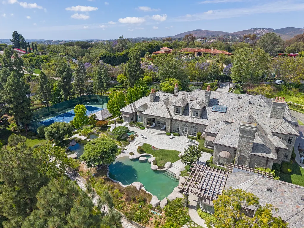 It Took Six Years to Build This $16.5 Million California Estate—and Some of Its Details Are Centuries Older 1 6590 Calle Reina Rancho Santa Fe CA 1