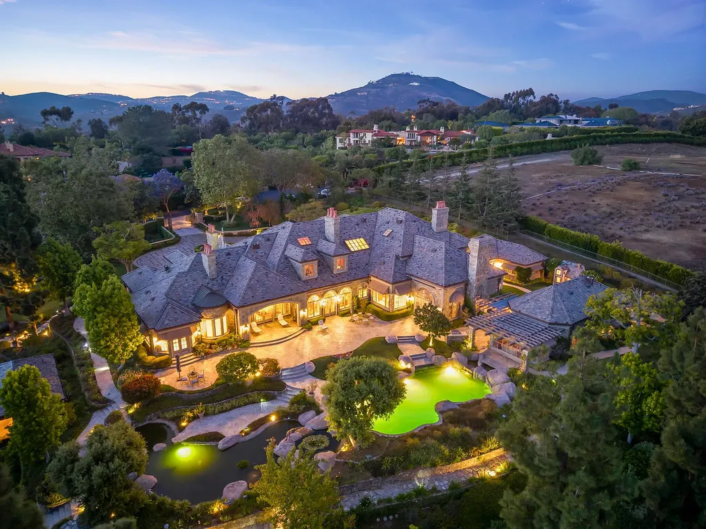 It Took Six Years to Build This $16.5 Million California Estate—and Some of Its Details Are Centuries Older 2 6590 Calle Reina Rancho Santa Fe CA 10