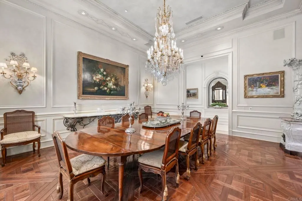 It Took Six Years to Build This $16.5 Million California Estate—and Some of Its Details Are Centuries Older 6 6590 Calle Reina Rancho Santa Fe CA 19