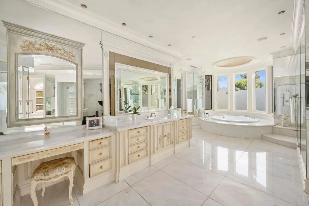 It Took Six Years to Build This $16.5 Million California Estate—and Some of Its Details Are Centuries Older 9 6590 Calle Reina Rancho Santa Fe CA 22