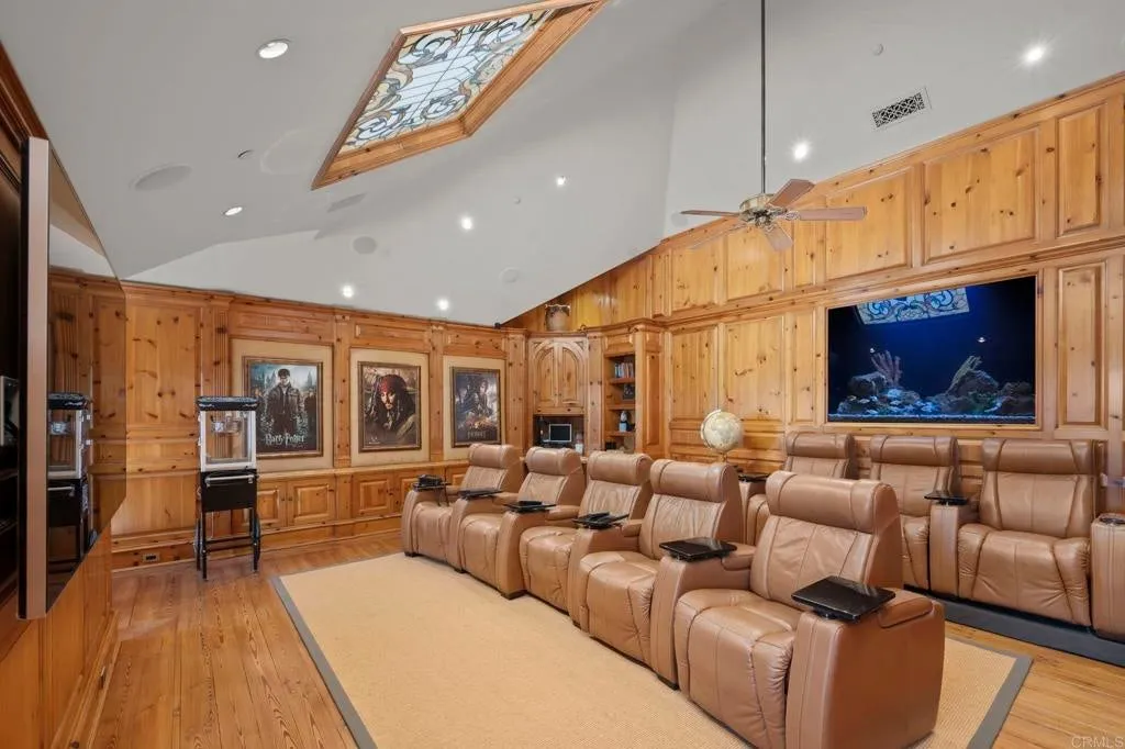 It Took Six Years to Build This $16.5 Million California Estate—and Some of Its Details Are Centuries Older 11 6590 Calle Reina Rancho Santa Fe CA 24