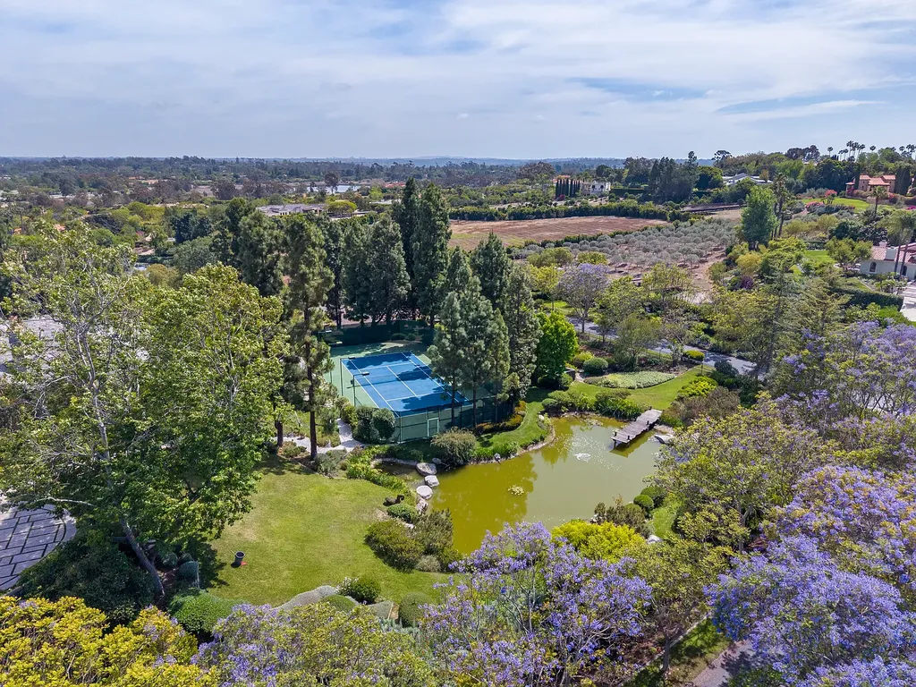 It Took Six Years to Build This $16.5 Million California Estate—and Some of Its Details Are Centuries Older 12 6590 Calle Reina Rancho Santa Fe CA 5