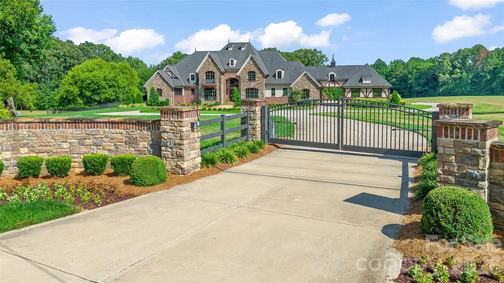 A $5.45 Million Charlotte-Area Estate Offers 55 Acres That May Be Even More Valuable Than the Mansion Itself 2 Charlotte Area Estate at 3200 Beaty Rd Gastonia NC 3