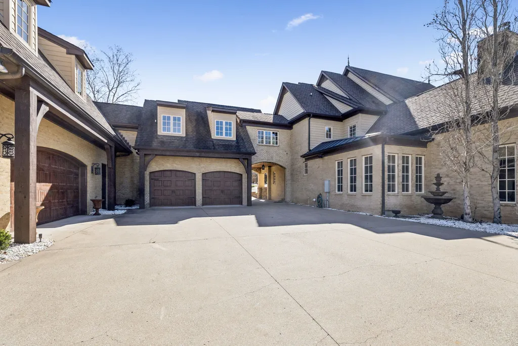 A $6.4 Million Franklin Estate Hides a Private Bowling Alley Beneath Six Acres of Tennessee Countryside 17 Extraordinary home at 4330 N Chapel Rd Franklin TN 47