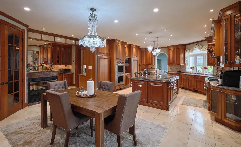 A $5.495 Million Pennsylvania Estate With a Three-Story Closet and Indoor Pool Returns to the Market 9 Grenoble Manor at 1265 Grenoble Rd Ivyland PA 12