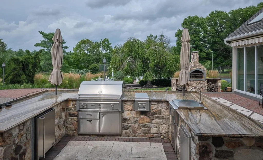 A $5.495 Million Pennsylvania Estate With a Three-Story Closet and Indoor Pool Returns to the Market 18 Grenoble Manor at 1265 Grenoble Rd Ivyland PA 21