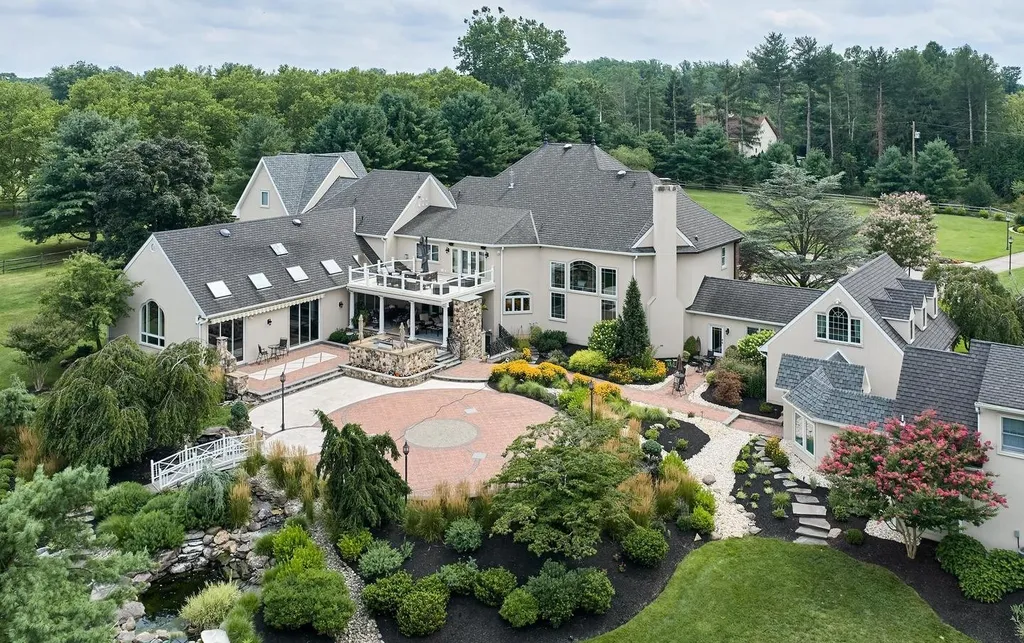A $5.495 Million Pennsylvania Estate With a Three-Story Closet and Indoor Pool Returns to the Market 15 Grenoble Manor at 1265 Grenoble Rd Ivyland PA 26