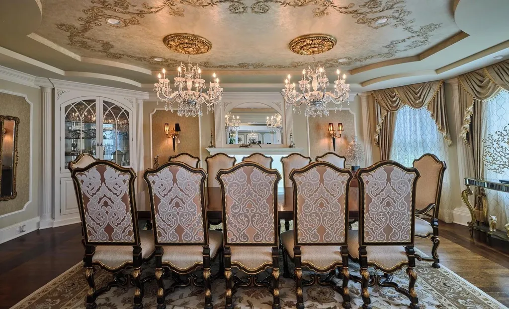 A $5.495 Million Pennsylvania Estate With a Three-Story Closet and Indoor Pool Returns to the Market 7 Grenoble Manor at 1265 Grenoble Rd Ivyland PA 8
