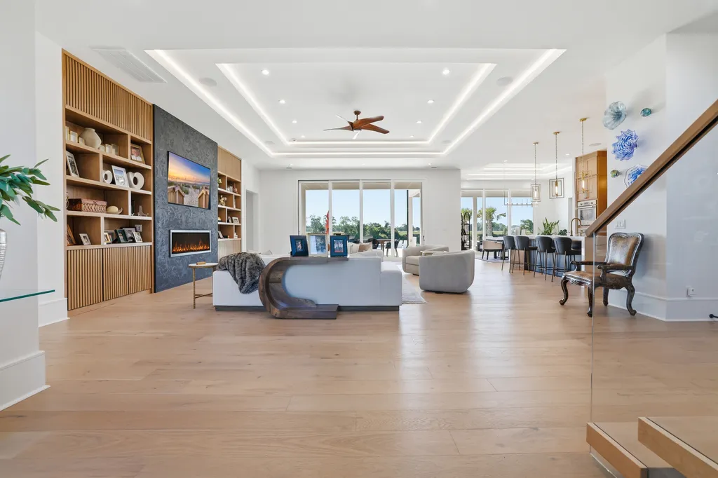 A $6.749 Million Intracoastal Estate Near Myrtle Beach Comes With Two Luxury Homes on One Waterfront Compound 5 Intracoastal Estate at 180 Bay Ridge Dr. North Myrtle Beach SC 10