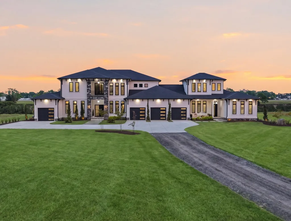 A $6.749 Million Intracoastal Estate Near Myrtle Beach Comes With Two Luxury Homes on One Waterfront Compound 18 Intracoastal Estate at 180 Bay Ridge Dr. North Myrtle Beach SC 3