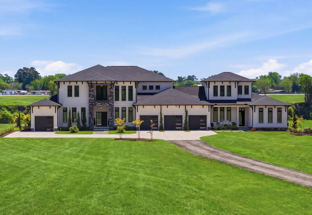 A $6.749 Million Intracoastal Estate Near Myrtle Beach Comes With Two Luxury Homes on One Waterfront Compound 3 Intracoastal Estate at 180 Bay Ridge Dr. North Myrtle Beach SC 5