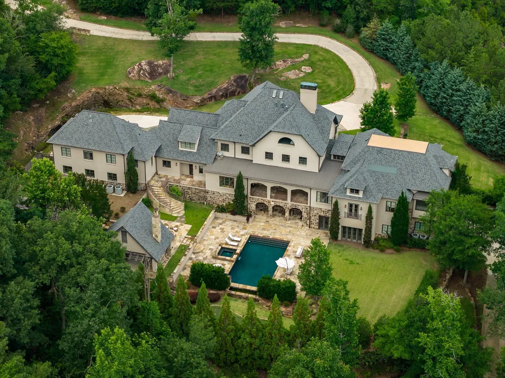 This $3.775 Million Alabama Estate Was Just Appraised at Over $6.2 Million—Here's Why It Stands Out 1 Luxury Alabama Estate at 2821 Shook Hill Cir Mountain Brook 11