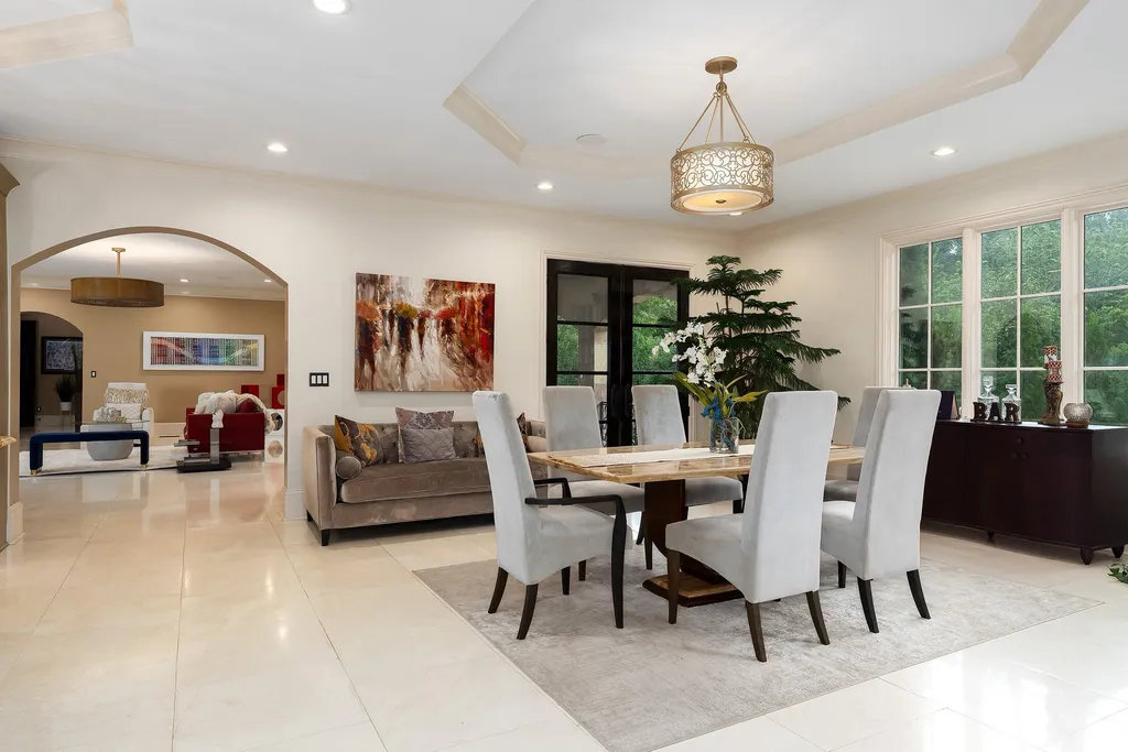 This $3.775 Million Alabama Estate Was Just Appraised at Over $6.2 Million—Here's Why It Stands Out 6 Luxury Alabama Estate at 2821 Shook Hill Cir Mountain Brook 15