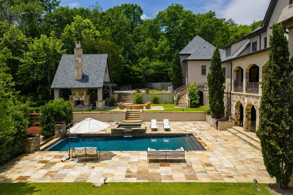 This $3.775 Million Alabama Estate Was Just Appraised at Over $6.2 Million—Here's Why It Stands Out 11 Luxury Alabama Estate at 2821 Shook Hill Cir Mountain Brook 2