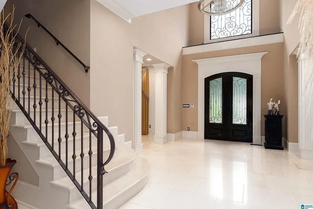This $3.775 Million Alabama Estate Was Just Appraised at Over $6.2 Million—Here's Why It Stands Out 4 Luxury Alabama Estate at 2821 Shook Hill Cir Mountain Brook 24