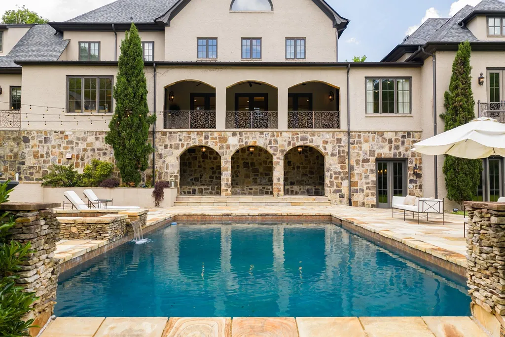 This $3.775 Million Alabama Estate Was Just Appraised at Over $6.2 Million—Here's Why It Stands Out 12 Luxury Alabama Estate at 2821 Shook Hill Cir Mountain Brook 4
