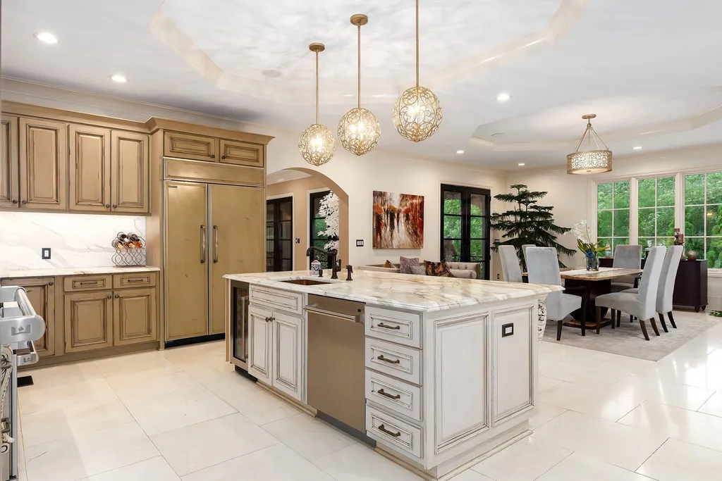 This $3.775 Million Alabama Estate Was Just Appraised at Over $6.2 Million—Here's Why It Stands Out 8 Luxury Alabama Estate at 2821 Shook Hill Cir Mountain Brook 9