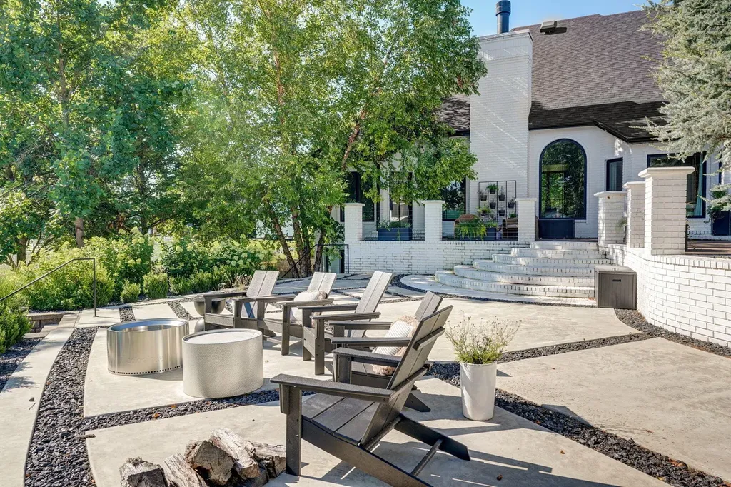 $2.5 Million Ozarks Family Compound Blends Resort Luxury With Multigenerational Living 14 Ozarks Family Compound at 12451 State Hwy 174 Billings MO 57