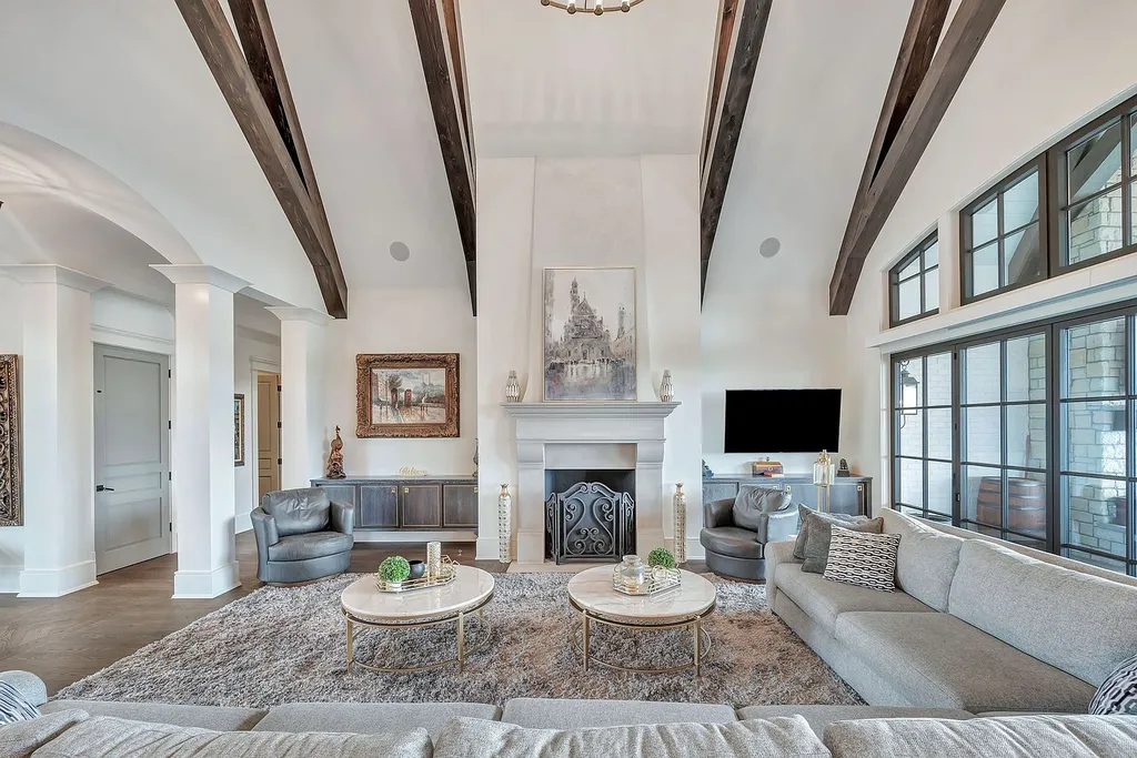A $6.8 Million Hilltop Estate Captures One of Franklin's Most Spectacular 180-Degree Views 6 Spectacular Hilltop Estate at 467 Canterbury Rise Franklin TN 8