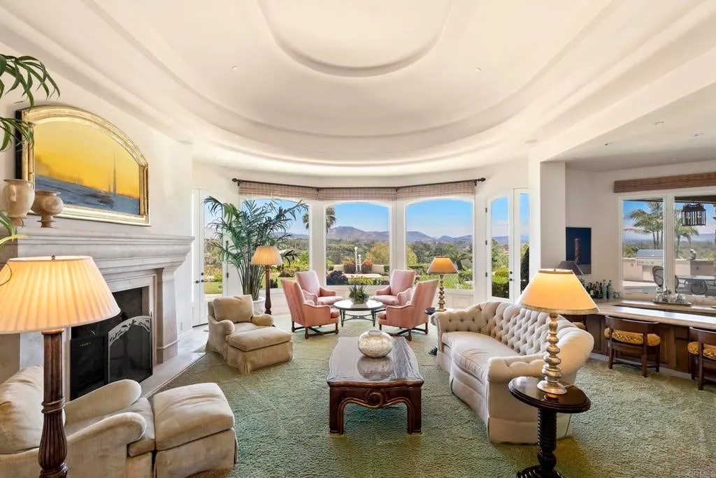 Hilltop Rancho Santa Fe Estate With Panoramic Mountain Views Lists for $7.495 Million 6 Stunning Hilltop Estate at 5528 La Crescenta Rancho Santa Fe CA 11