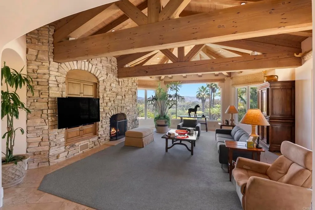 Hilltop Rancho Santa Fe Estate With Panoramic Mountain Views Lists for $7.495 Million 4 Stunning Hilltop Estate at 5528 La Crescenta Rancho Santa Fe CA 3