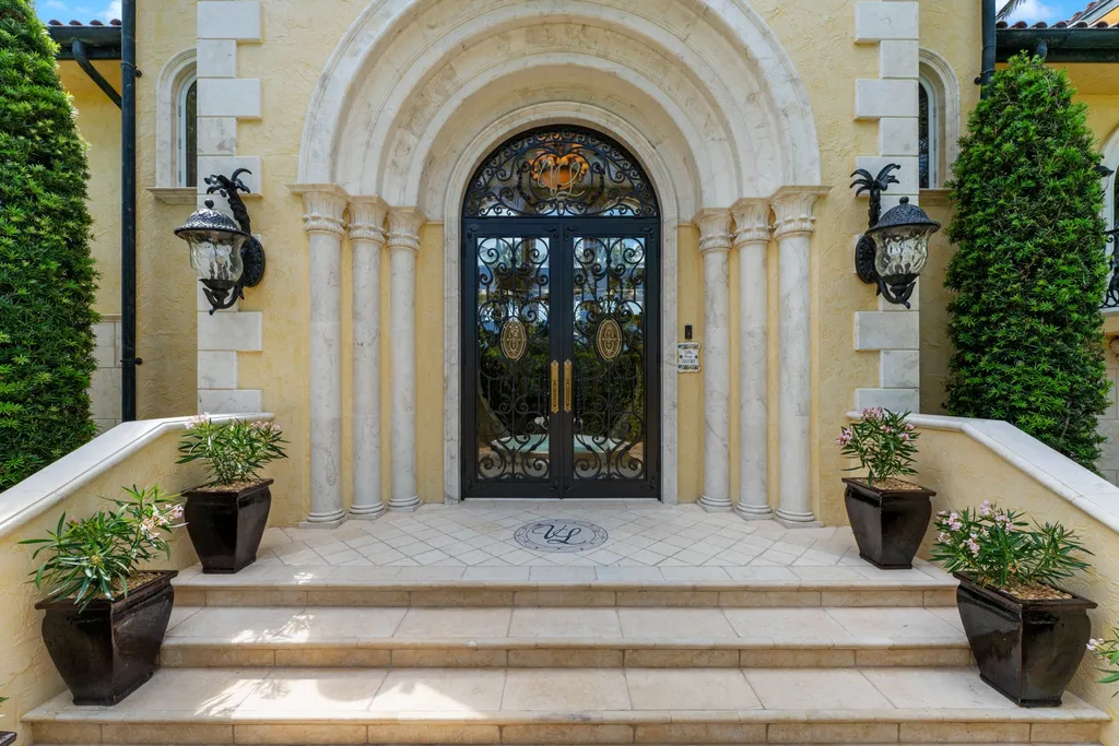 $29 Million Villa Lago Is One of the Florida Keys' Most Extraordinary Waterfront Estates 5 Villa Lago at 75090 Overseas Hwy Islamorada FL 13