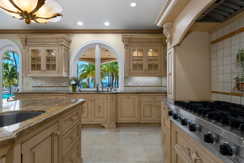 $29 Million Villa Lago Is One of the Florida Keys' Most Extraordinary Waterfront Estates 8 Villa Lago at 75090 Overseas Hwy Islamorada FL 25