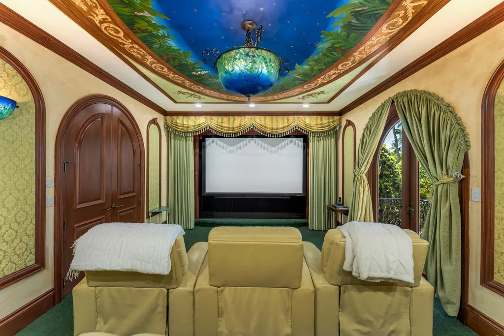 $29 Million Villa Lago Is One of the Florida Keys' Most Extraordinary Waterfront Estates 15 Villa Lago at 75090 Overseas Hwy Islamorada FL 29