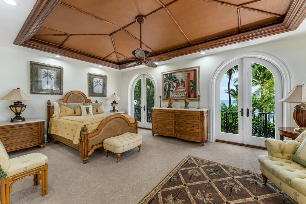 $29 Million Villa Lago Is One of the Florida Keys' Most Extraordinary Waterfront Estates 10 Villa Lago at 75090 Overseas Hwy Islamorada FL 39