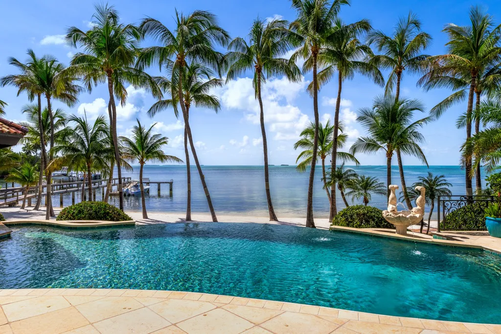 $29 Million Villa Lago Is One of the Florida Keys' Most Extraordinary Waterfront Estates 17 Villa Lago at 75090 Overseas Hwy Islamorada FL 73