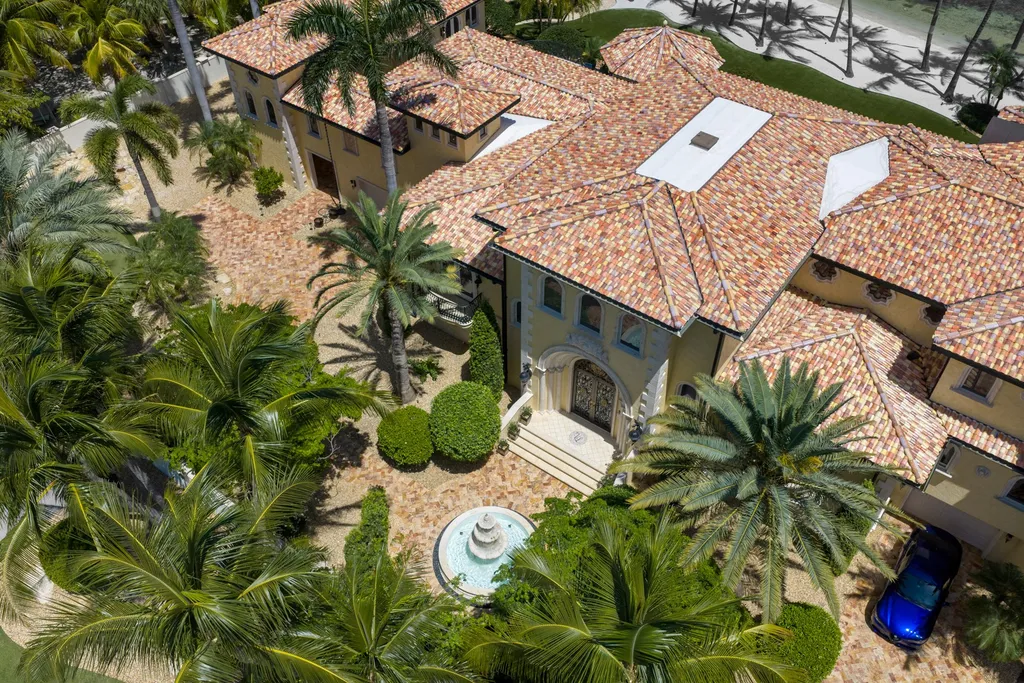$29 Million Villa Lago Is One of the Florida Keys' Most Extraordinary Waterfront Estates 4 Villa Lago at 75090 Overseas Hwy Islamorada FL 83