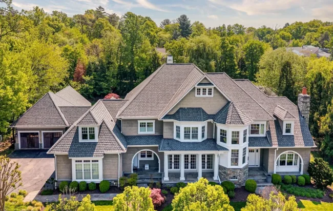 Architect-Designed Potomac Estate With a Pool House and Putting Green Lists for $3,699,000