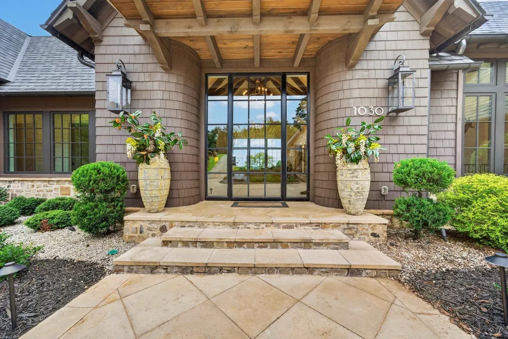 Newly Built Lake Oconee Estate With 19th-Century Hardwood Floors Hits the Market for $8,495,000 5 1030 Turkey Trot Greensboro GA 3064212