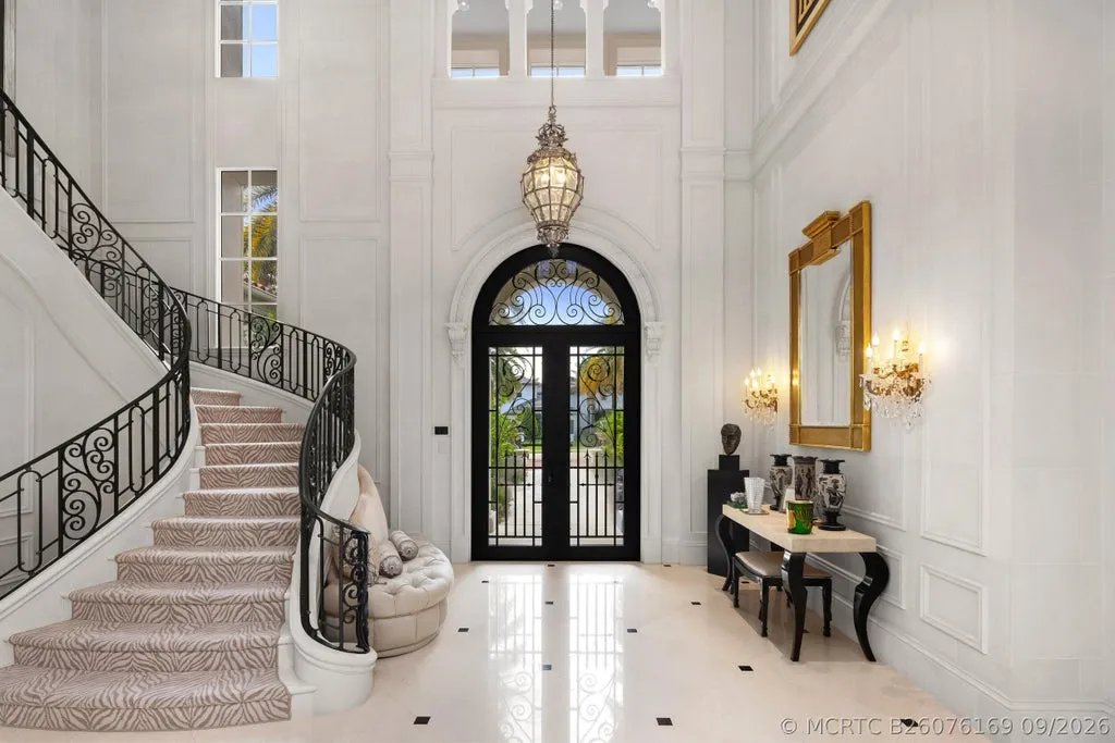 Reimagined Palm Beach Gardens Estate with Private Access to the First Hole at Old Palm Hits the Market for $23,500,000 4 11607 Charisma Way Palm Beach Gardens FL20