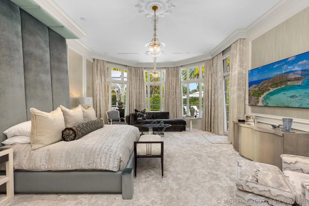 Reimagined Palm Beach Gardens Estate with Private Access to the First Hole at Old Palm Hits the Market for $23,500,000 12 11607 Charisma Way Palm Beach Gardens FL42 1