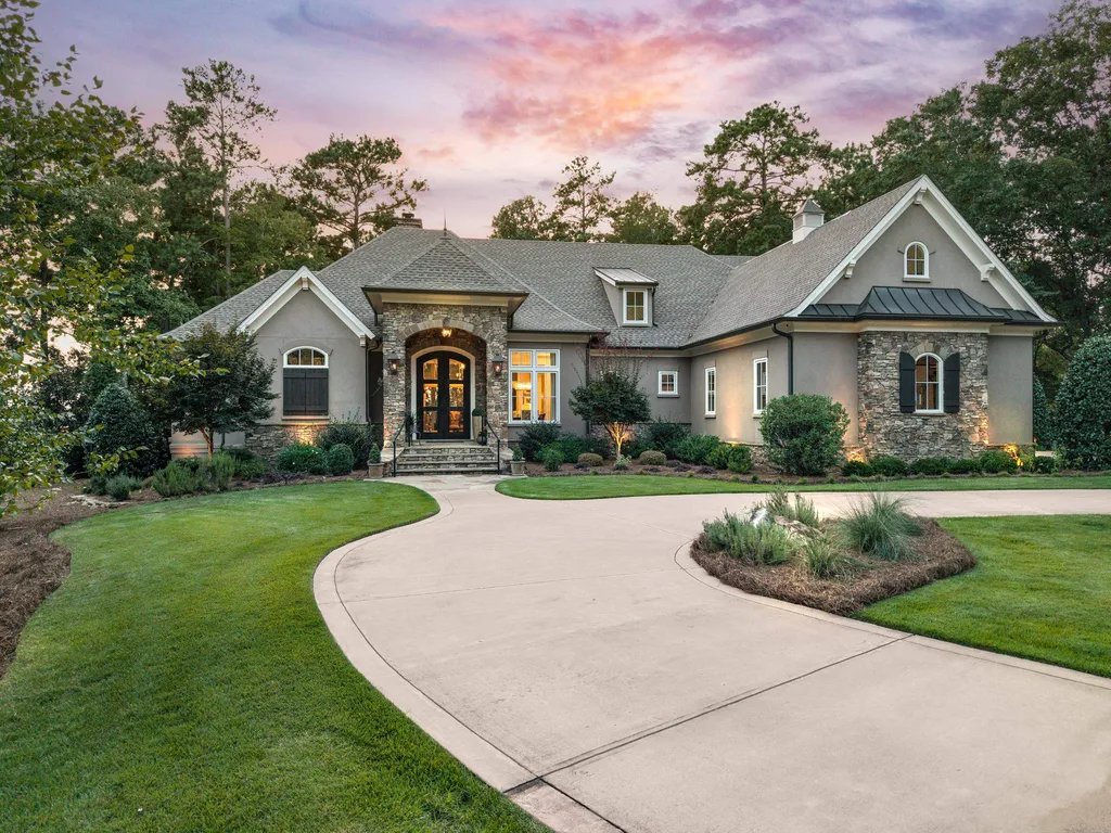 Exceptional Lake Oconee Estate With More Than 300 Feet of Shoreline Lists for $6.795 Million 2 1201 Big Water Cir Greensboro GA 14